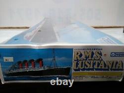 1/350 Gunze Sangyo RMS LUSITANIA SEALED MODEL SHIP KIT RARE & Display Stand 1994