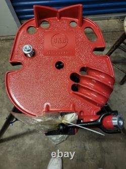 B&B 6100 Tri-stand Chain Vise 1/8 inch to 6 inch Pipe Capacity Free Shipping