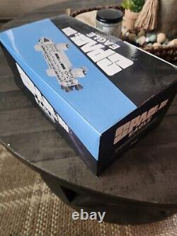 Eaglemoss SPACE 1999 EAGLE TRANSPORTER 10 Long with Stand & Magazine New in Box