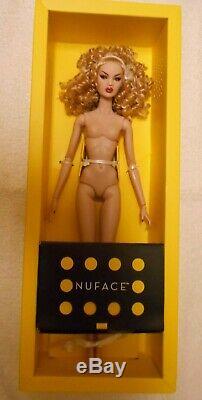 Fashion Royalty, NUDE NADJA LONDON SHOW, withJewelry, Hands, Stand, COA, Box, Ship
