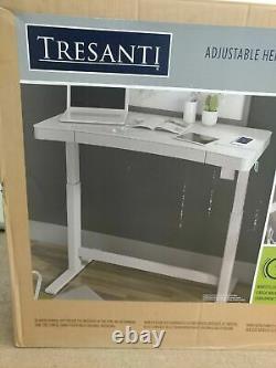Tresanti 47 Adjustable Height Desk, White Sit/Stand Wireless Charging New